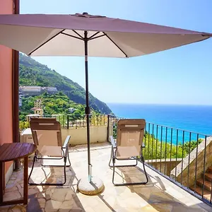 ca-du-cila.hotelitalianriviera.com/
