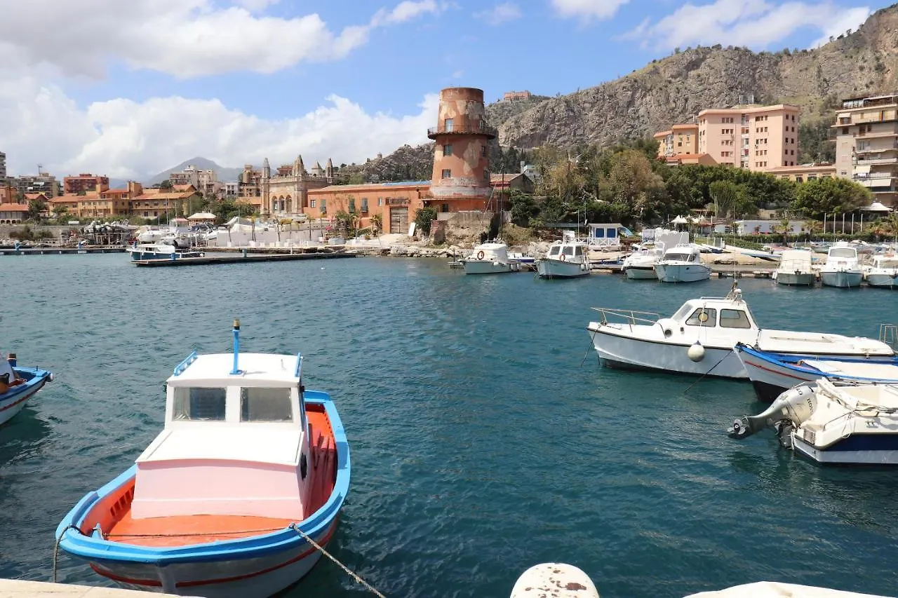 Casa De Paoli - Vista Mare Arenella, Palermo Con Parcheggio Privato Apartment