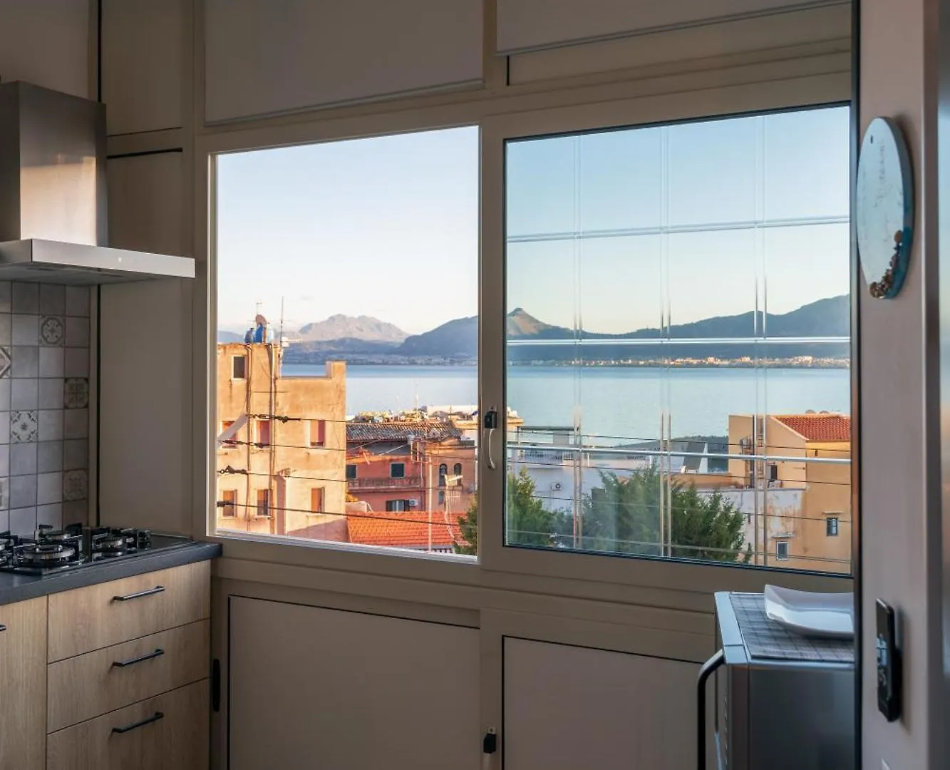 Casa De Paoli - Vista Mare Arenella, Palermo Con Parcheggio Privato Apartment